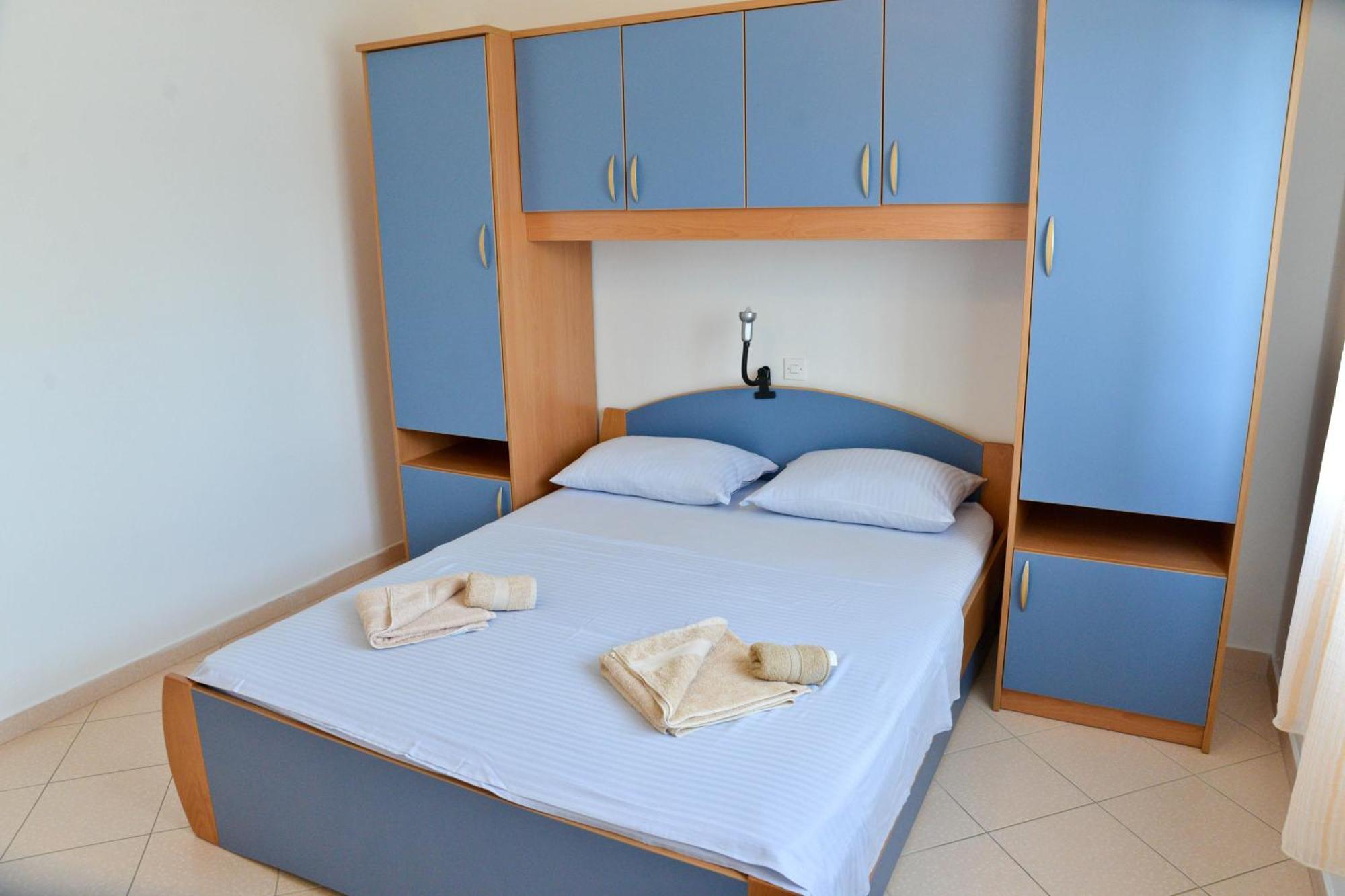Apartments Lonic Kukljica Pokoj fotografie